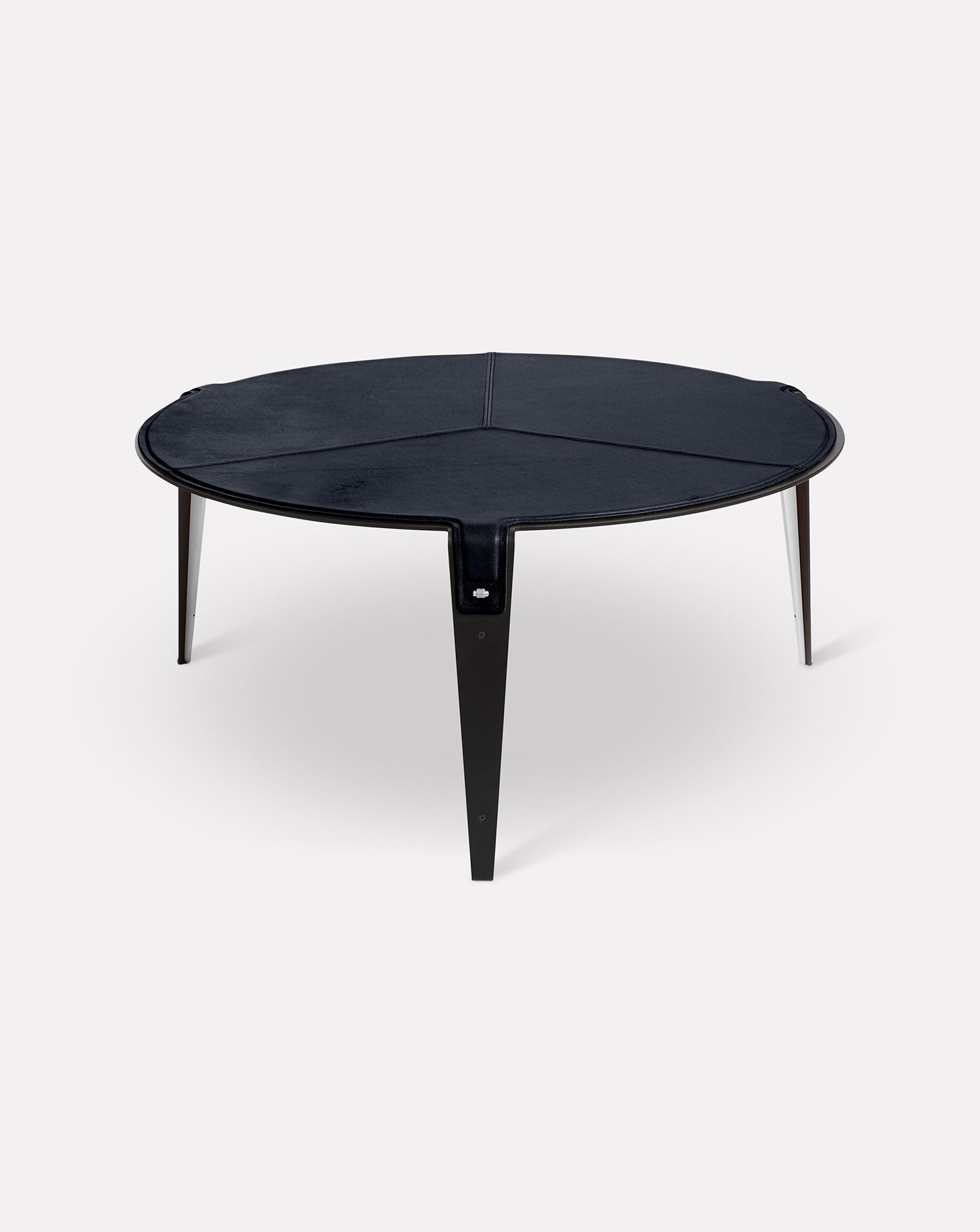 Table basse bleu marine et métal
