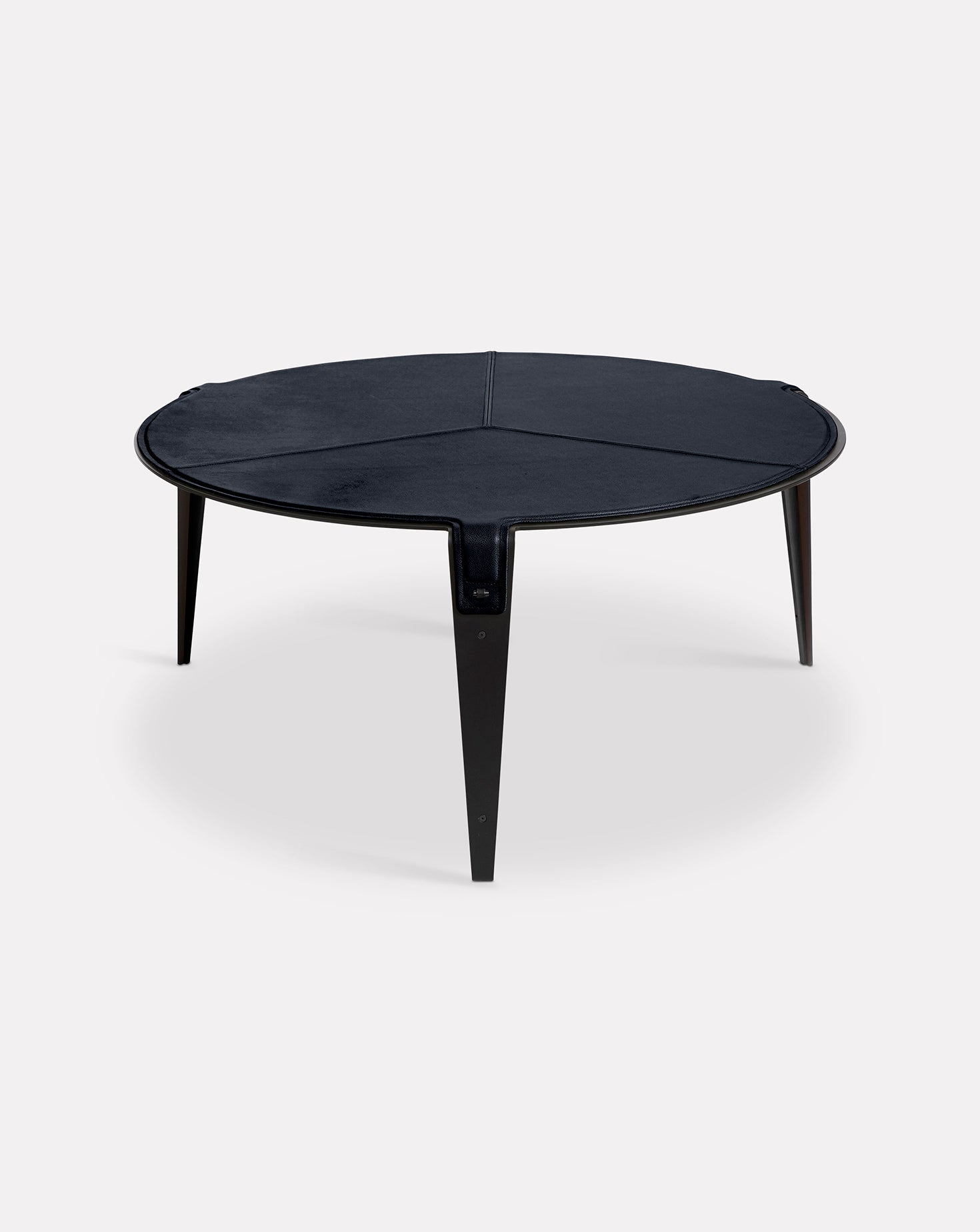 Table basse bleu marine et métal