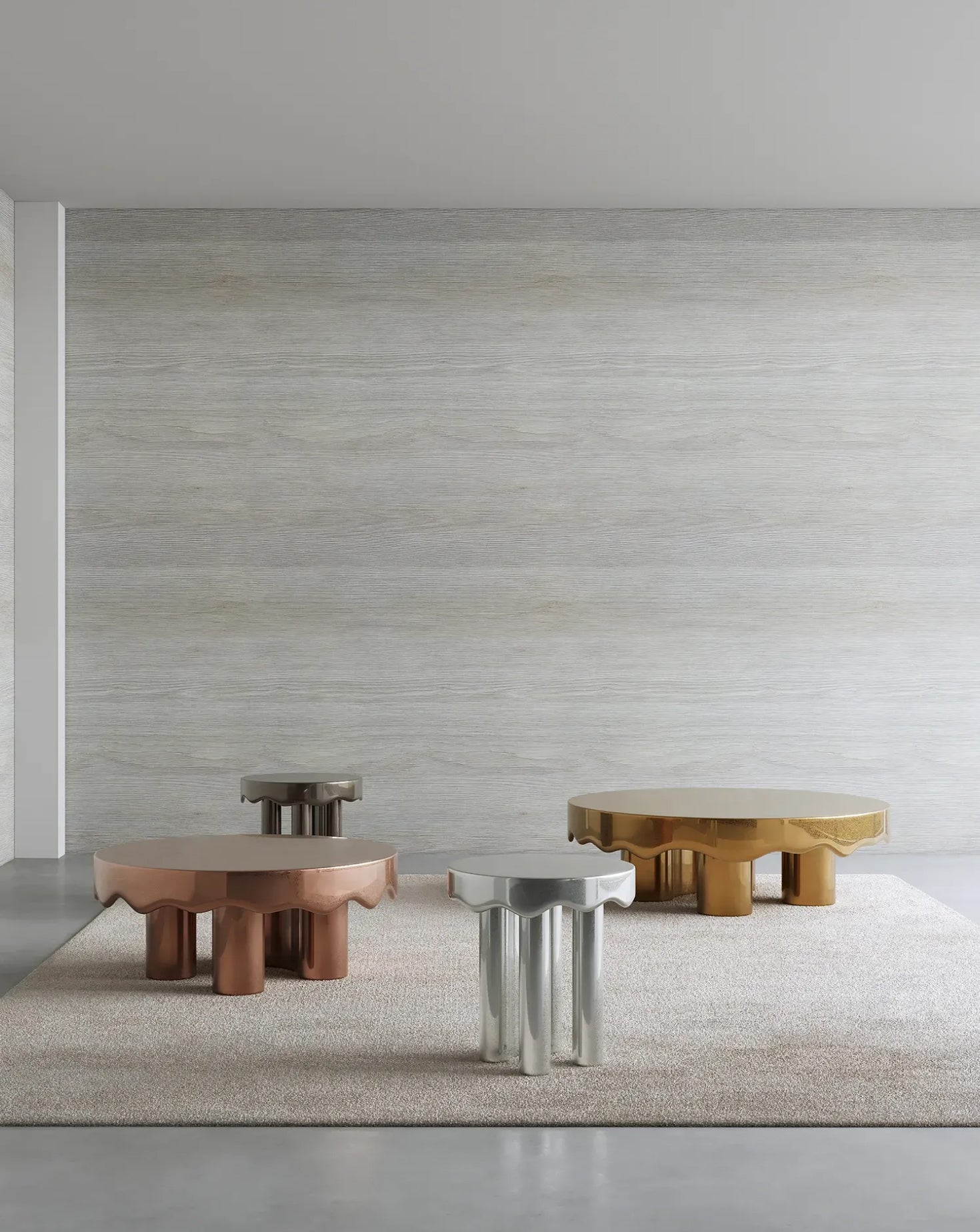 Table d'appoint en métal liquide