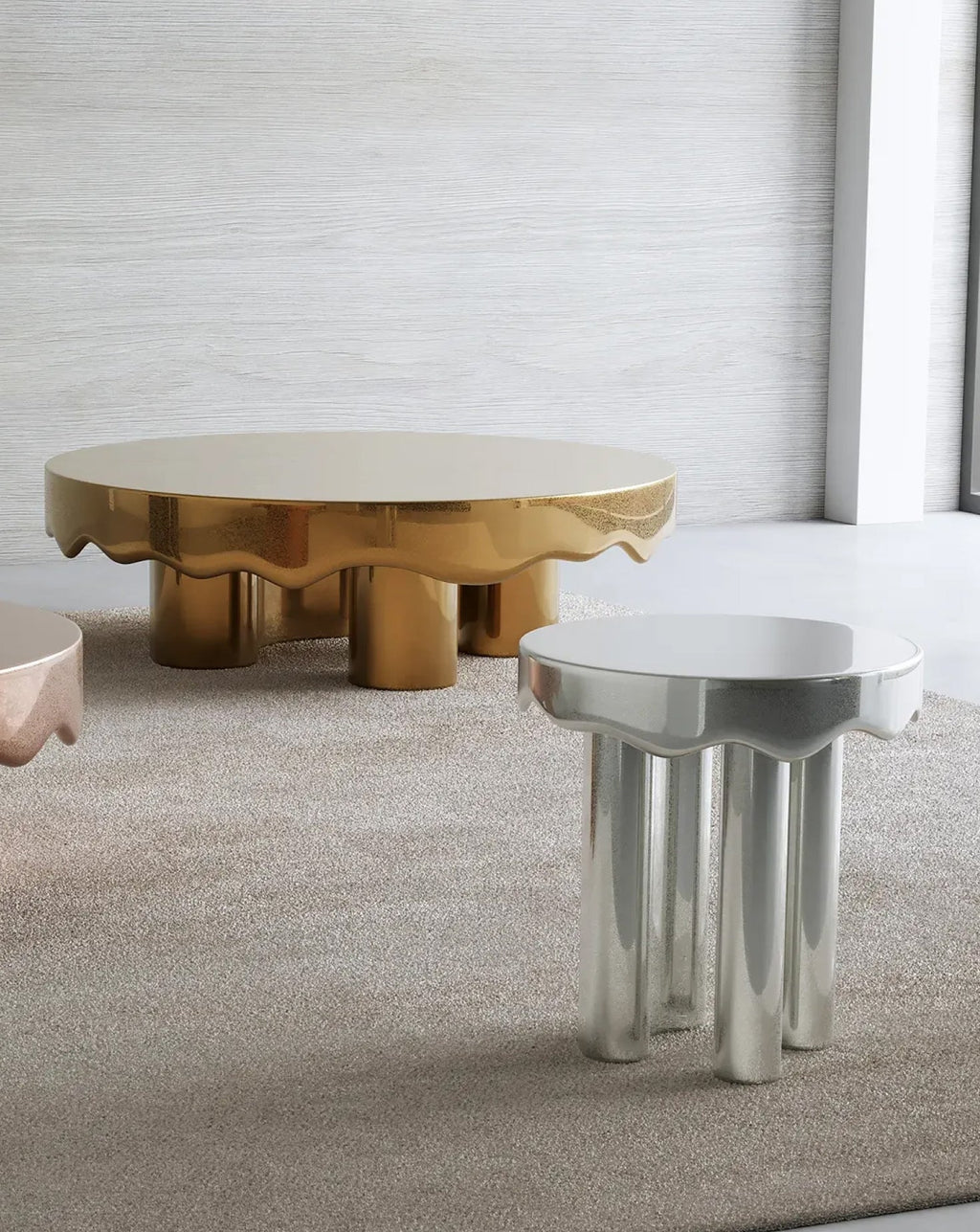 Table d'appoint en métal liquide