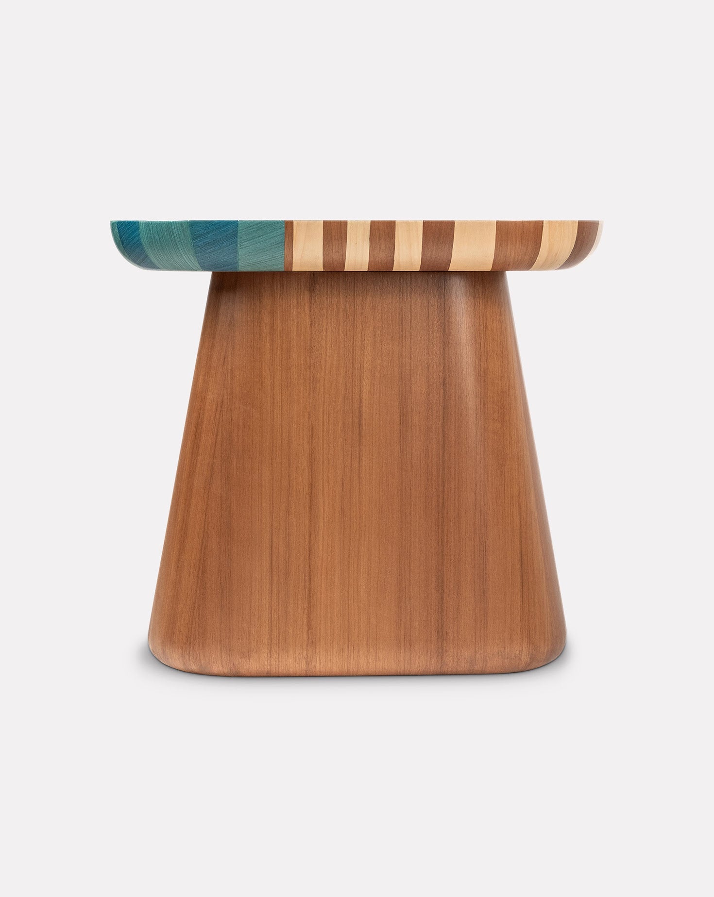Table d'appoint en noyer