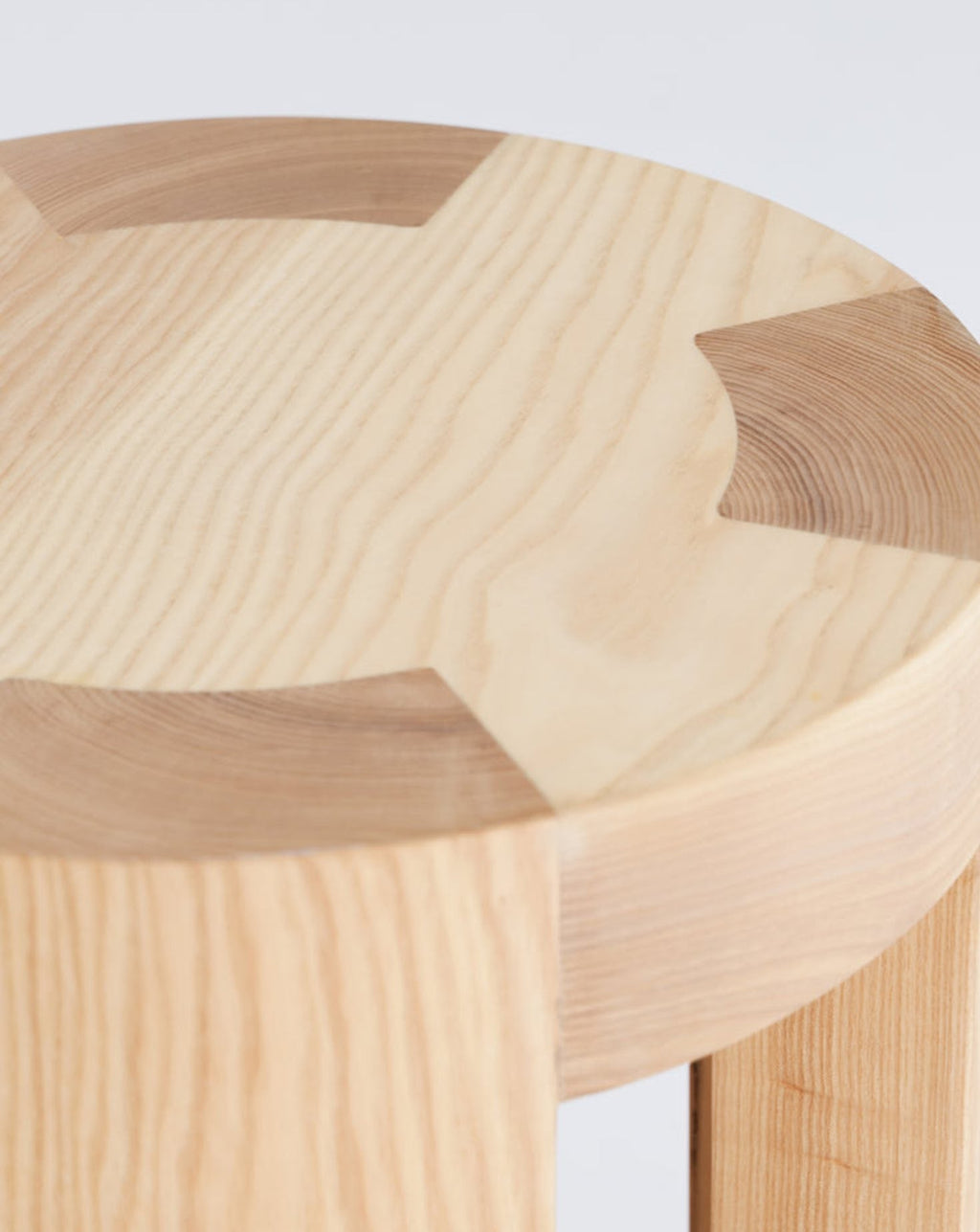 Tabouret d'appoint en bois massif