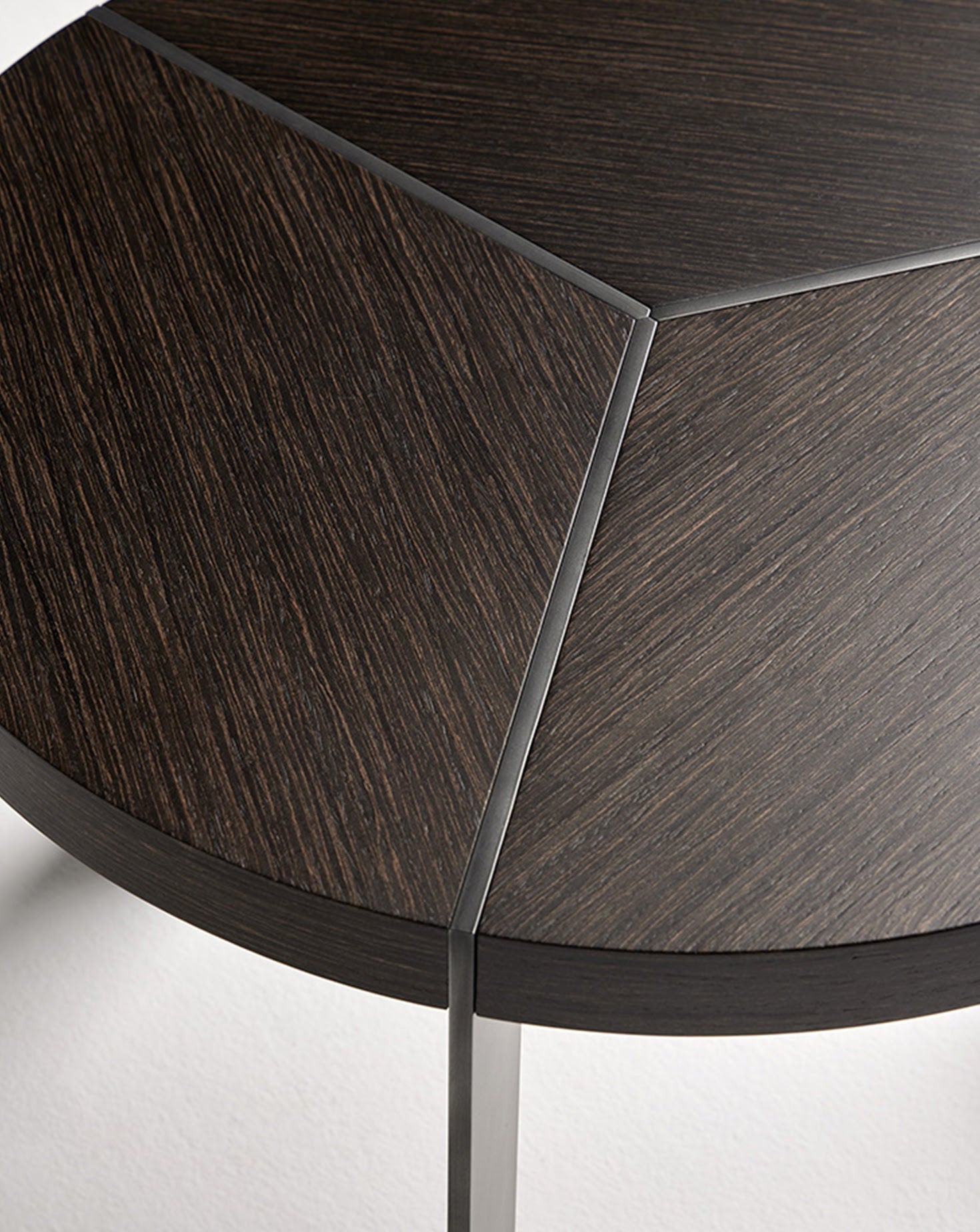 Table d'appoint en cuir